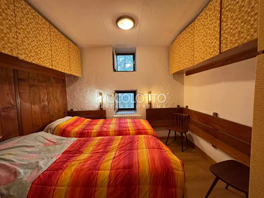 Immagine 11 di Villa in vendita  in via Ravenna a Borca Di Cadore