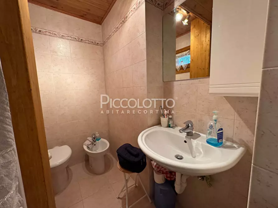 Immagine 12 di Villa in vendita  in via Ravenna a Borca Di Cadore