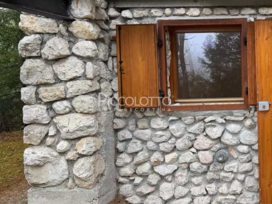 Immagine 14 di Villa in vendita  in via Ravenna a Borca Di Cadore