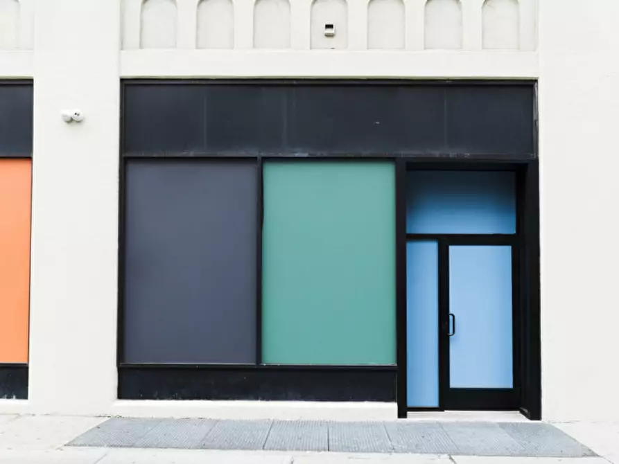 Immagine 1 di Negozio in vendita  a Caltrano