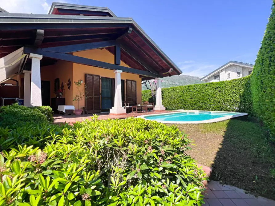 Immagine 4 di Villetta a schiera in vendita  in Via Antonio de Curtis 20 a Serravalle Sesia