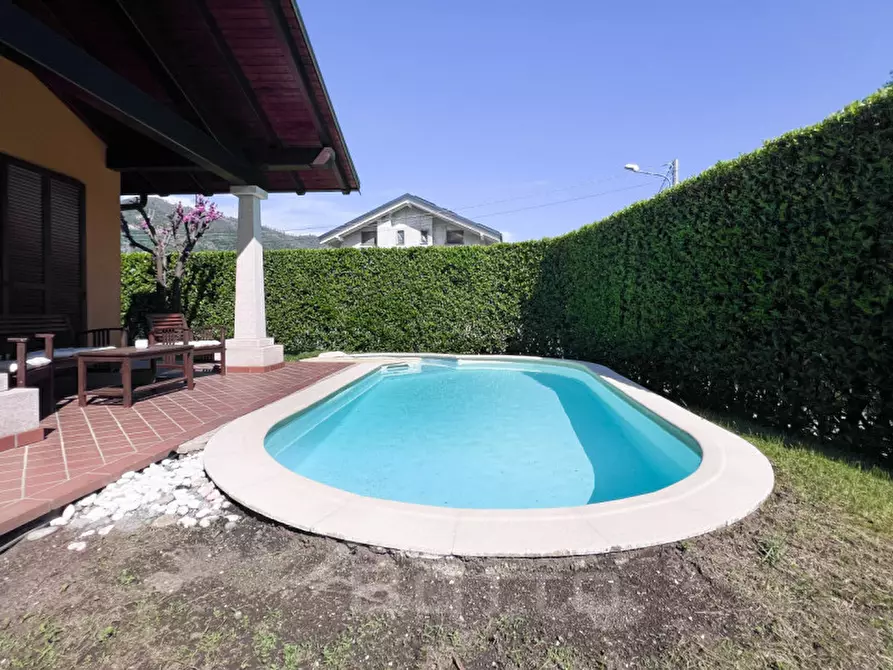 Immagine 7 di Villetta a schiera in vendita  in Via Antonio de Curtis 20 a Serravalle Sesia