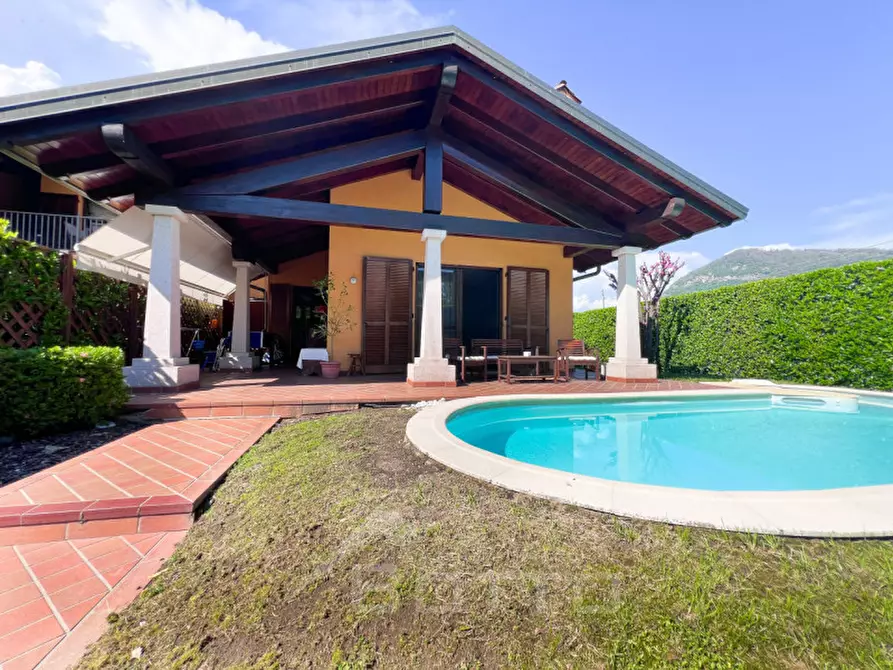 Immagine 8 di Villetta a schiera in vendita  in Via Antonio de Curtis 20 a Serravalle Sesia