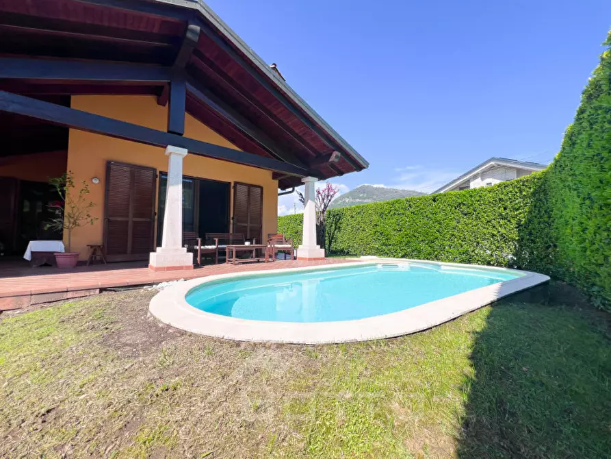 Immagine 9 di Villetta a schiera in vendita  in Via Antonio de Curtis 20 a Serravalle Sesia