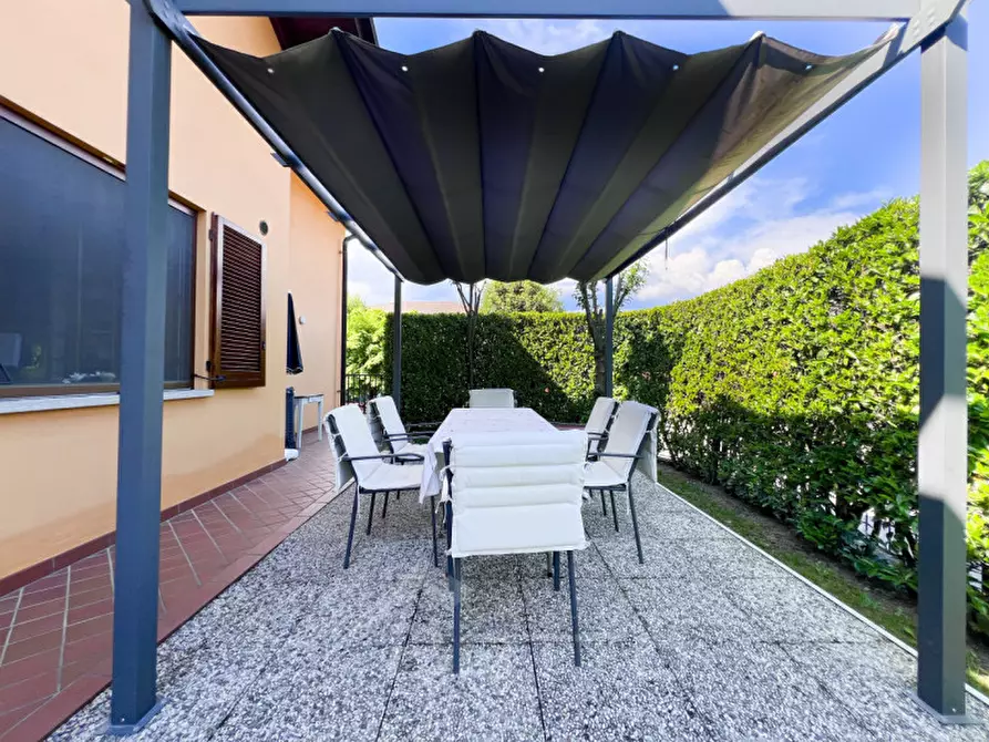 Immagine 15 di Villetta a schiera in vendita  in Via Antonio de Curtis 20 a Serravalle Sesia