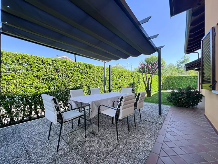 Immagine 16 di Villetta a schiera in vendita  in Via Antonio de Curtis 20 a Serravalle Sesia