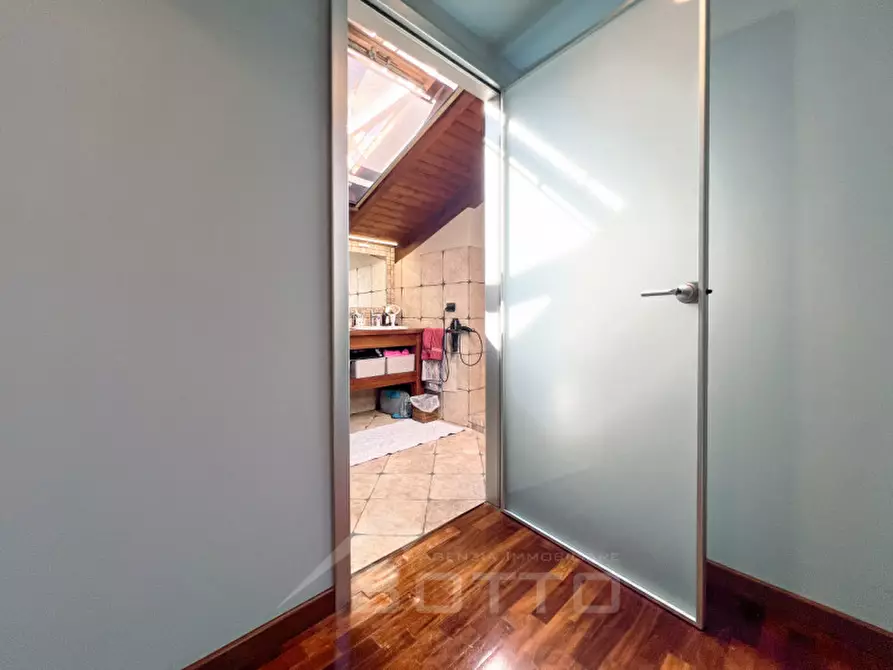 Immagine 35 di Villetta a schiera in vendita  in Via Antonio de Curtis 20 a Serravalle Sesia