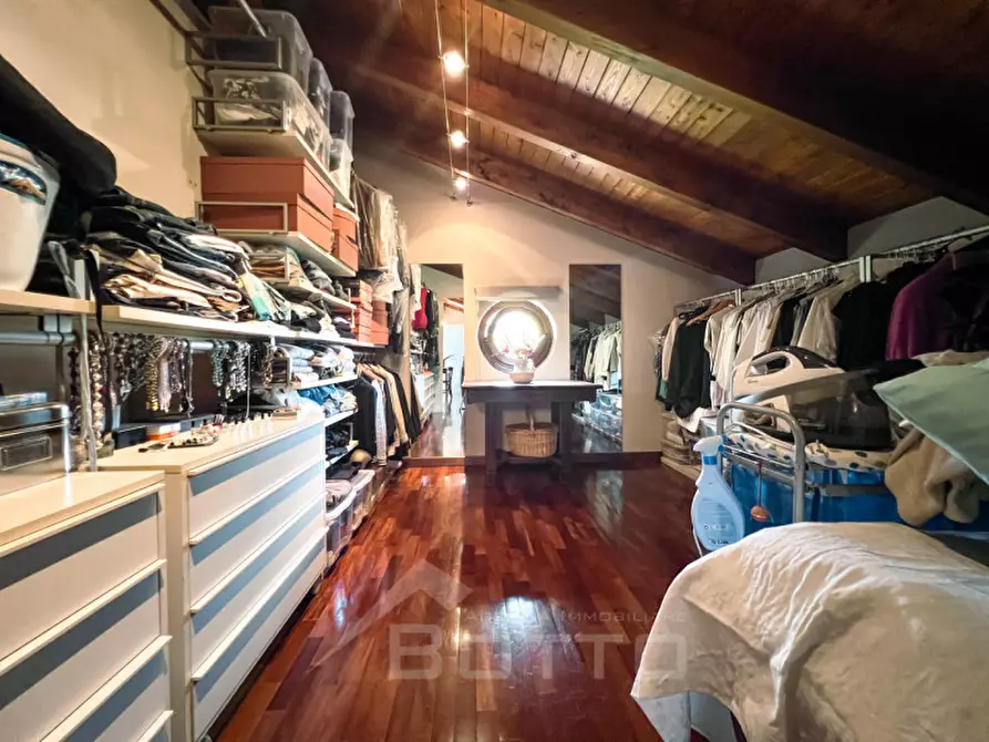 Immagine 39 di Villetta a schiera in vendita  in Via Antonio de Curtis 20 a Serravalle Sesia