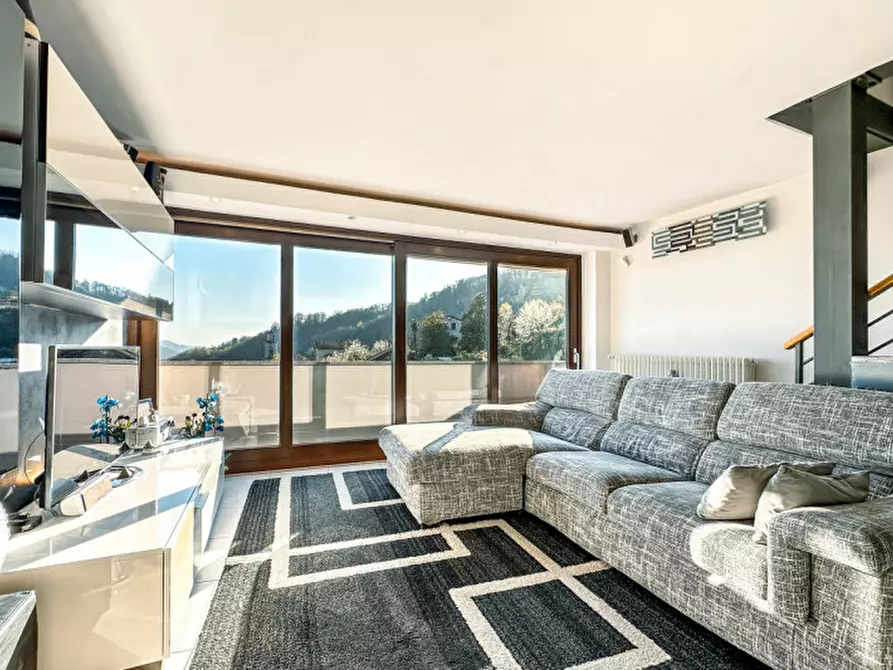 Immagine 6 di Villetta a schiera in vendita  in FRAZIONE CAREGA 33 a Cellio Con Breia