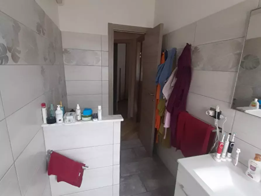 Immagine 9 di Appartamento in vendita  in Via Vincenza Messina a Ciampino