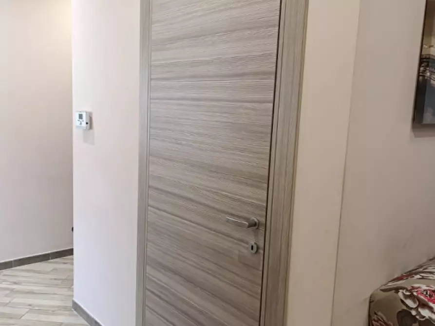 Immagine 16 di Appartamento in vendita  in Via Vincenza Messina a Ciampino