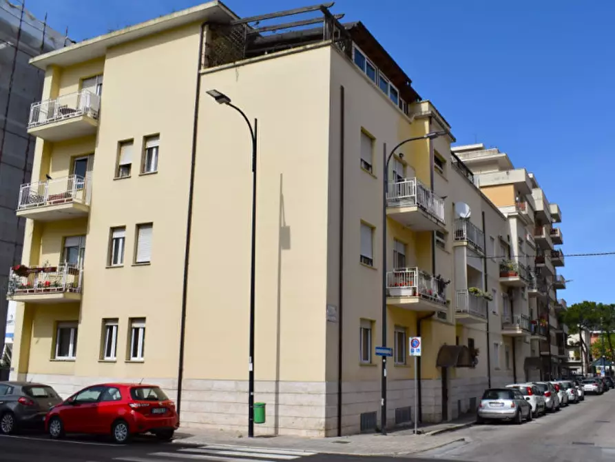 Immagine 2 di Appartamento in vendita  in VIA SEGANTINI a Pescara