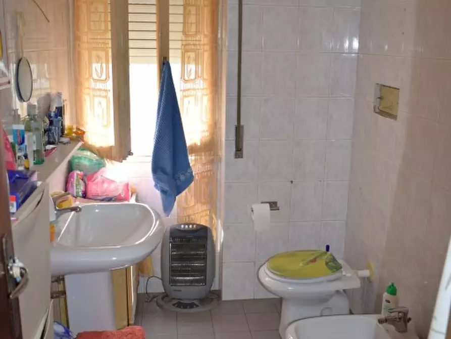 Immagine 9 di Appartamento in vendita  in VIA SEGANTINI a Pescara