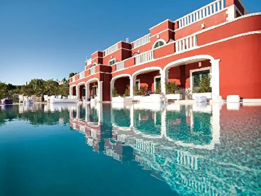 Immagine 3 di Villa in vendita  in YRA a Fasano