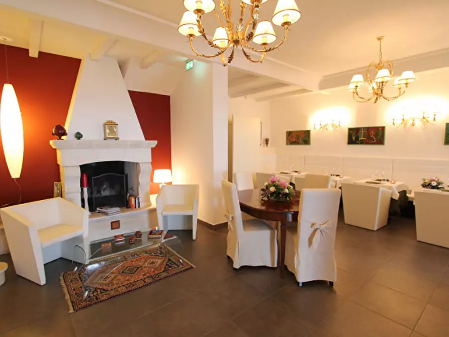 Immagine 21 di Villa in vendita  in YRA a Fasano