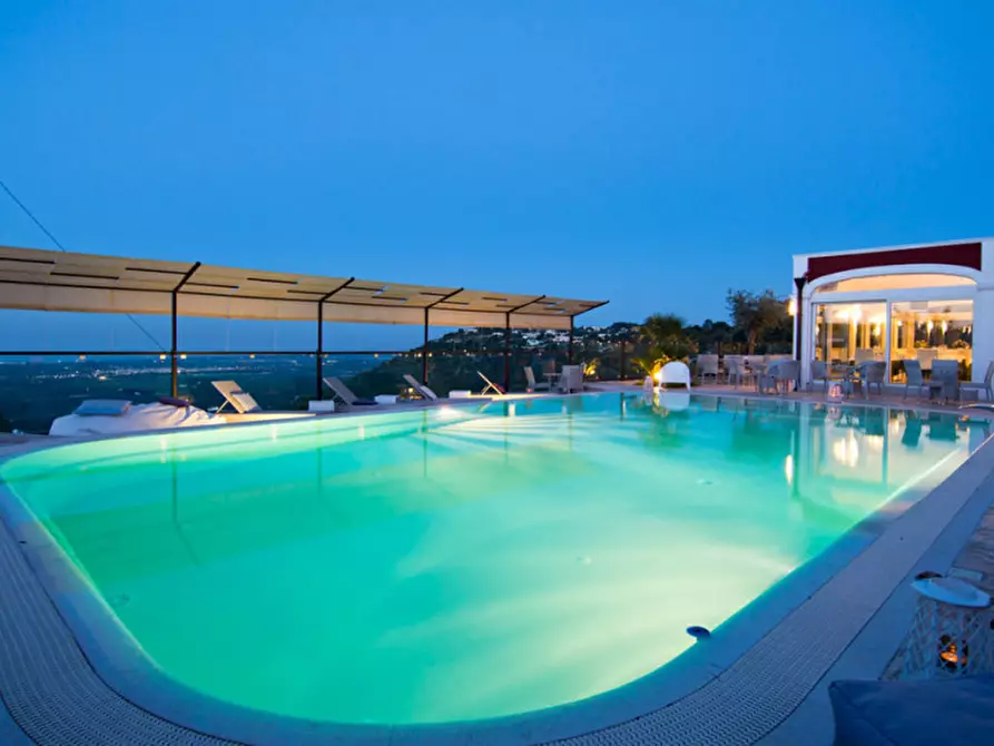 Immagine 22 di Villa in vendita  in YRA a Fasano