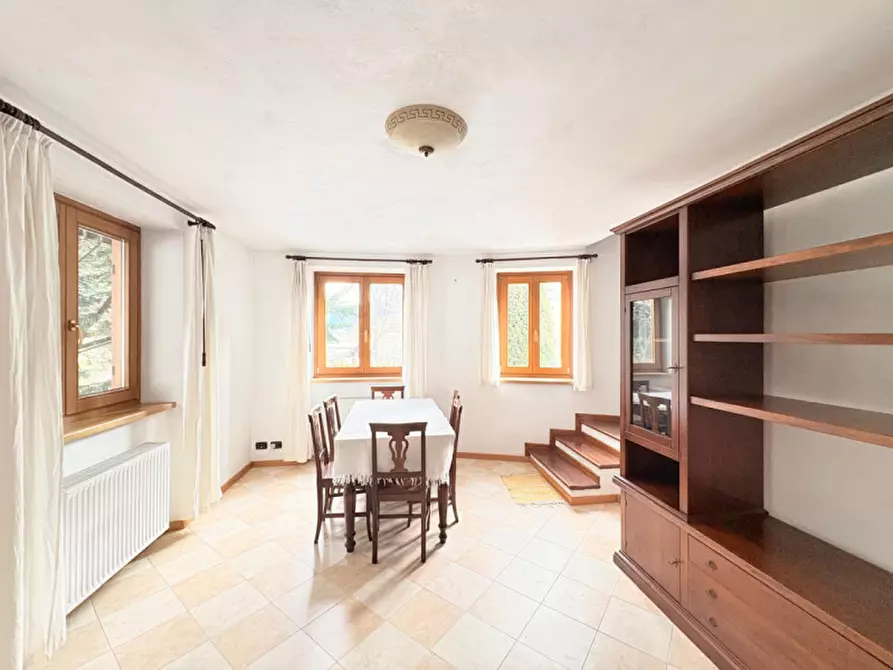 Immagine 4 di Casa bifamiliare in vendita  in Via Verona a Ossana