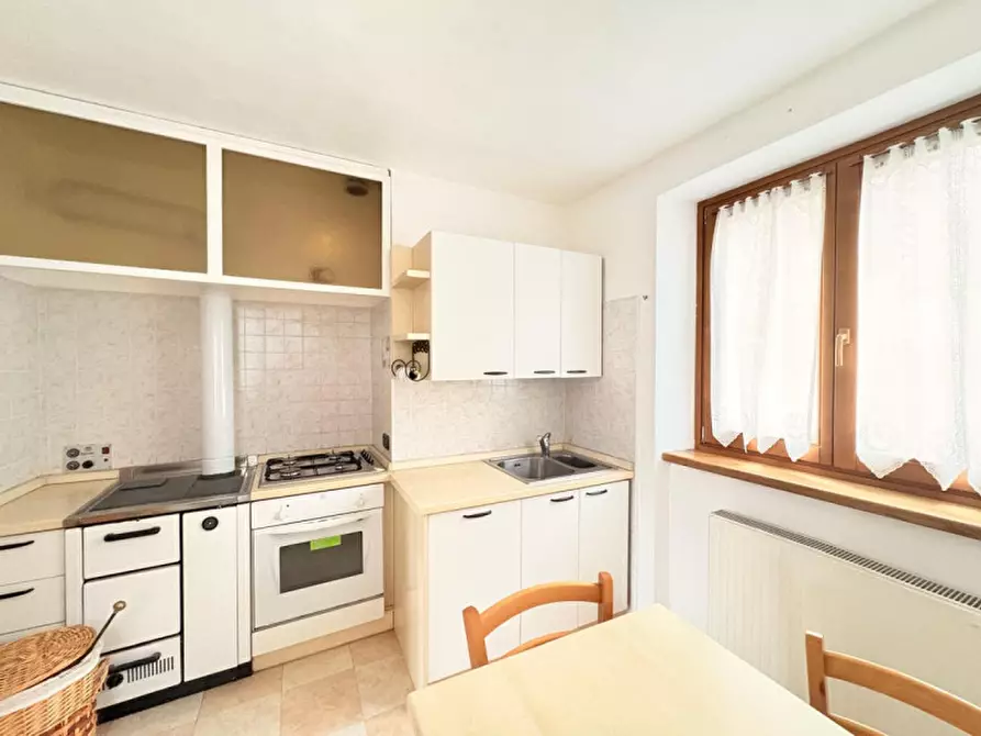 Immagine 5 di Casa bifamiliare in vendita  in Via Verona a Ossana