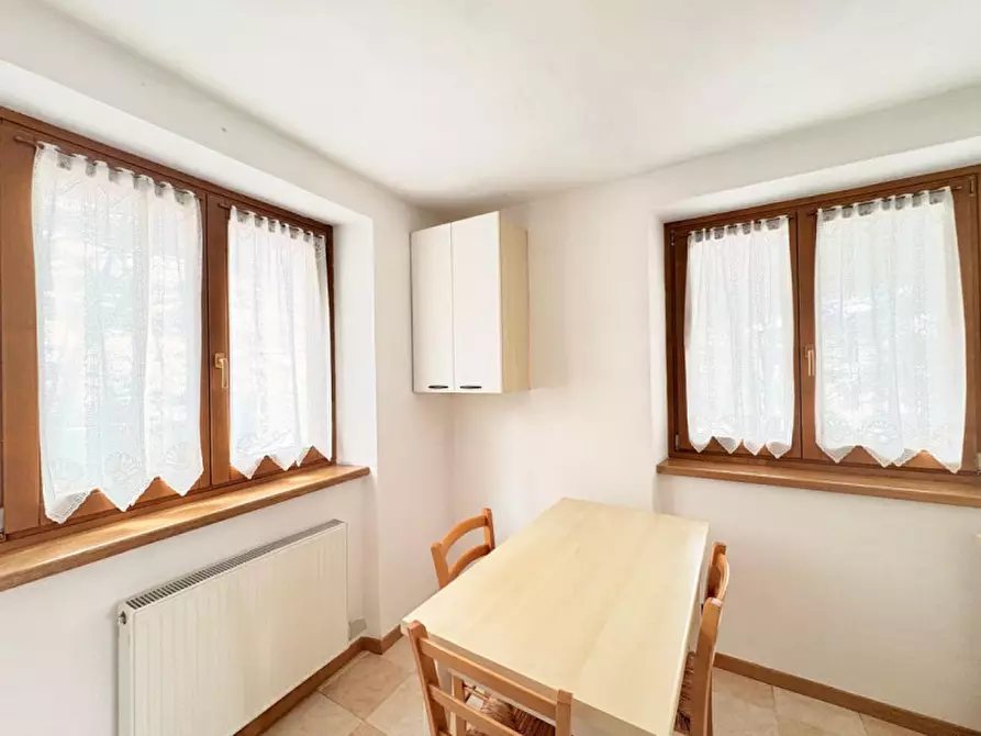 Immagine 7 di Casa bifamiliare in vendita  in Via Verona a Ossana