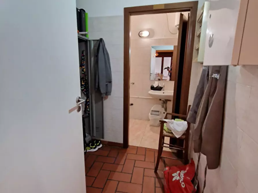 Immagine 8 di Negozio in vendita  in Via Puglie a Verona