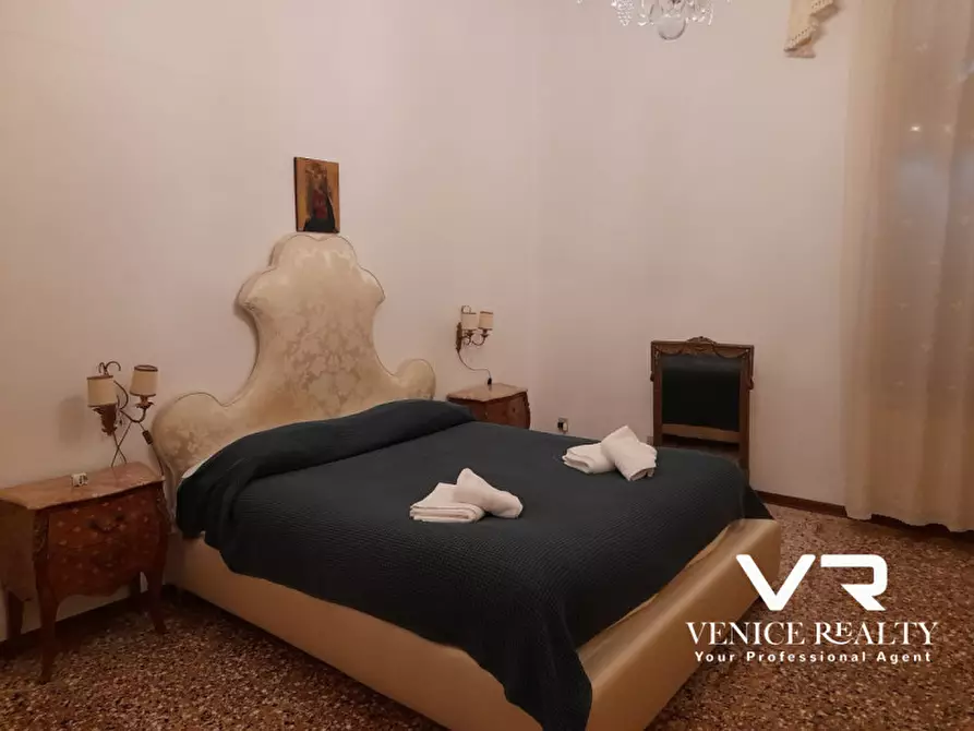 Immagine 12 di Appartamento in vendita  in teatro fenice a Venezia
