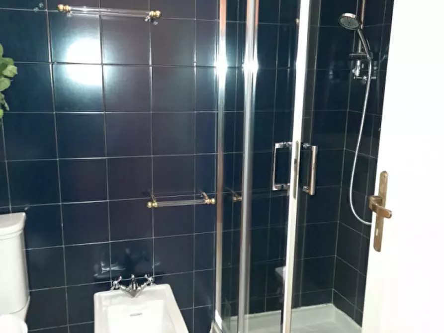 Immagine 16 di Appartamento in vendita  in teatro fenice a Venezia