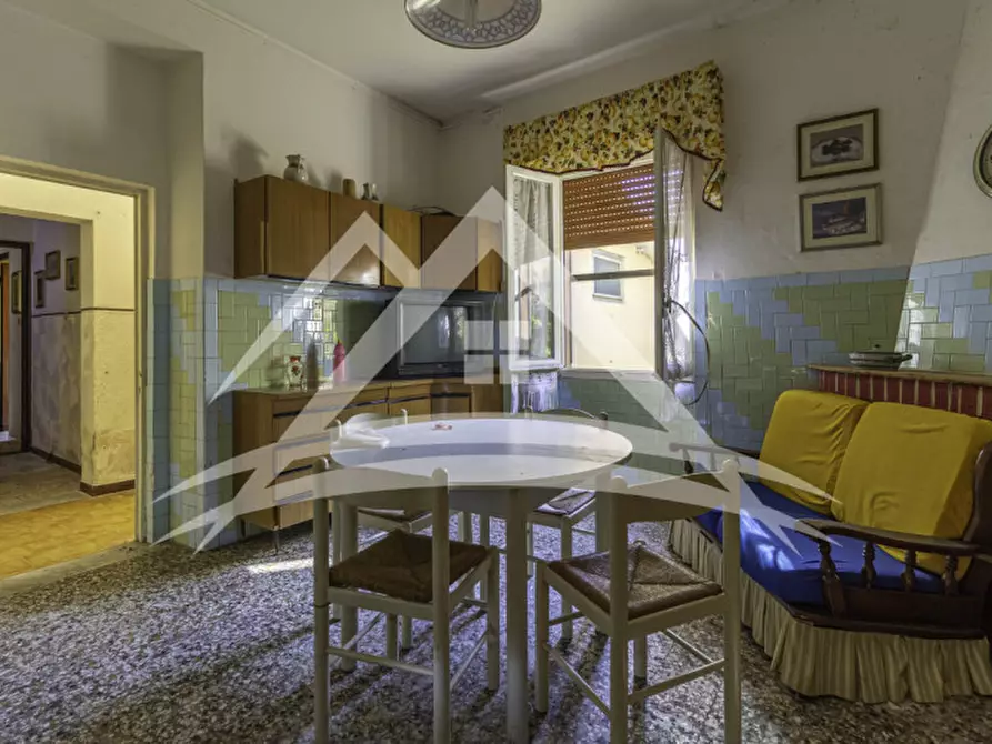 Immagine 11 di Palazzo in vendita  in via tucconi 12 a Sassari