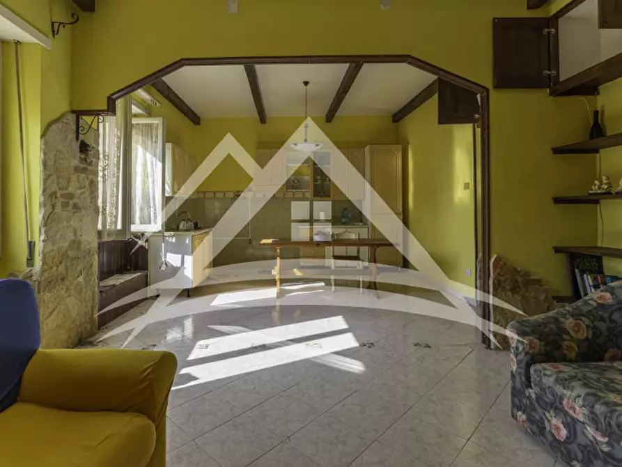 Immagine 13 di Palazzo in vendita  in via tucconi 12 a Sassari