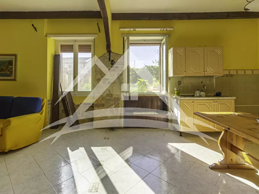 Immagine 14 di Palazzo in vendita  in via tucconi 12 a Sassari