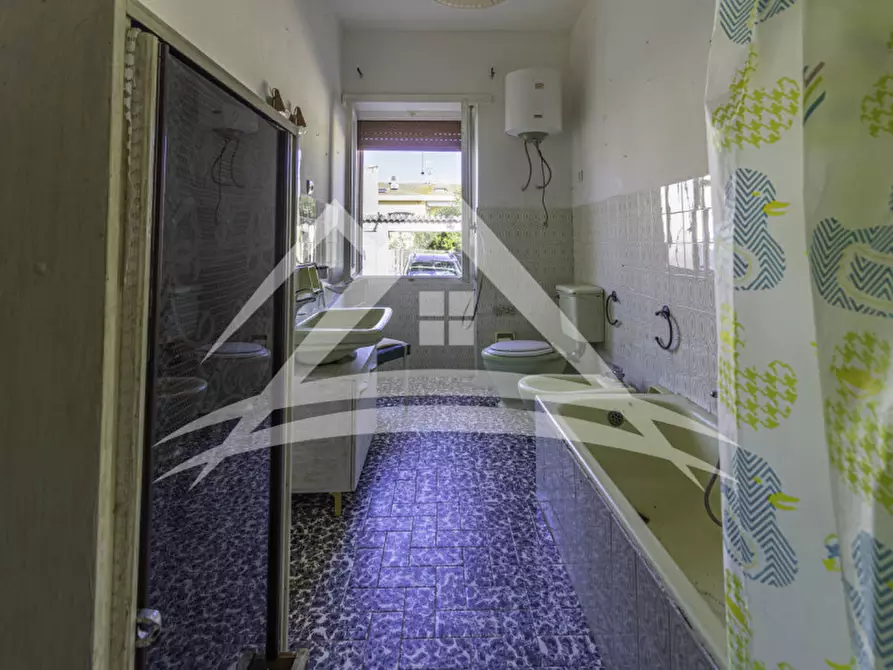 Immagine 20 di Palazzo in vendita  in via tucconi 12 a Sassari