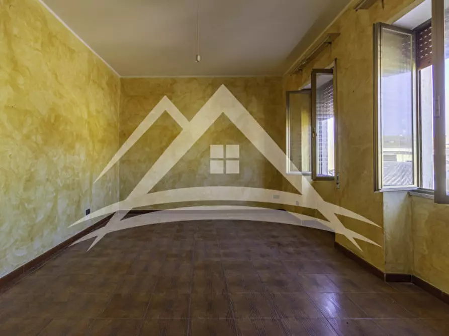 Immagine 24 di Palazzo in vendita  in via tucconi 12 a Sassari