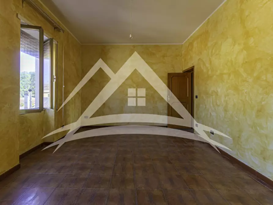 Immagine 26 di Palazzo in vendita  in via tucconi 12 a Sassari