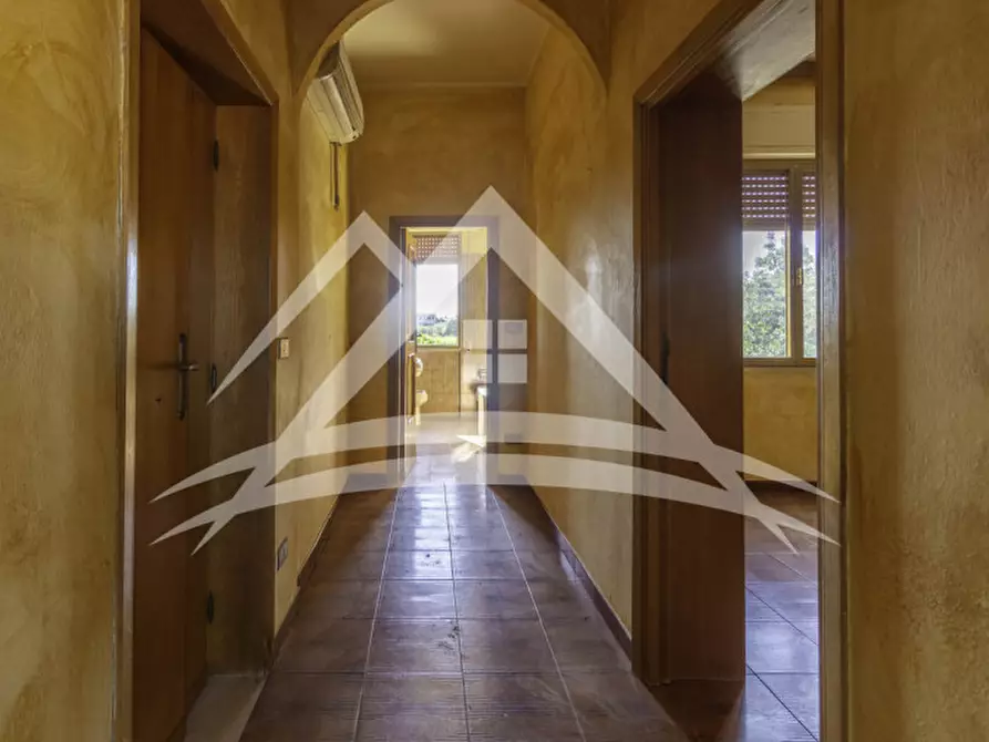 Immagine 27 di Palazzo in vendita  in via tucconi 12 a Sassari