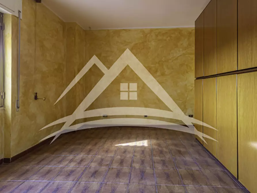 Immagine 28 di Palazzo in vendita  in via tucconi 12 a Sassari