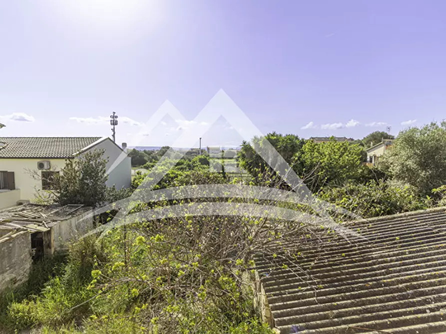 Immagine 31 di Palazzo in vendita  in via tucconi 12 a Sassari