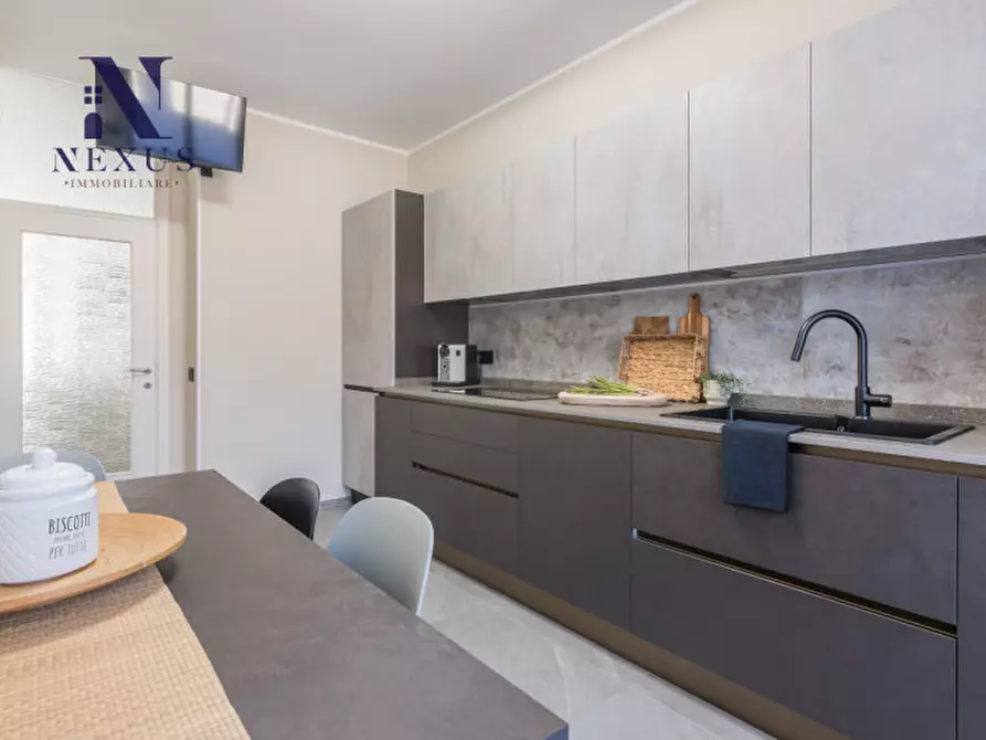 Immagine 17 di Appartamento in vendita  a Fano