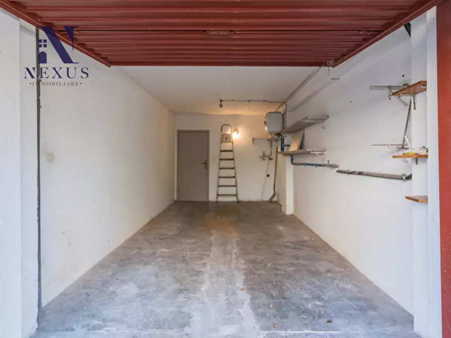 Immagine 39 di Appartamento in vendita  a Fano