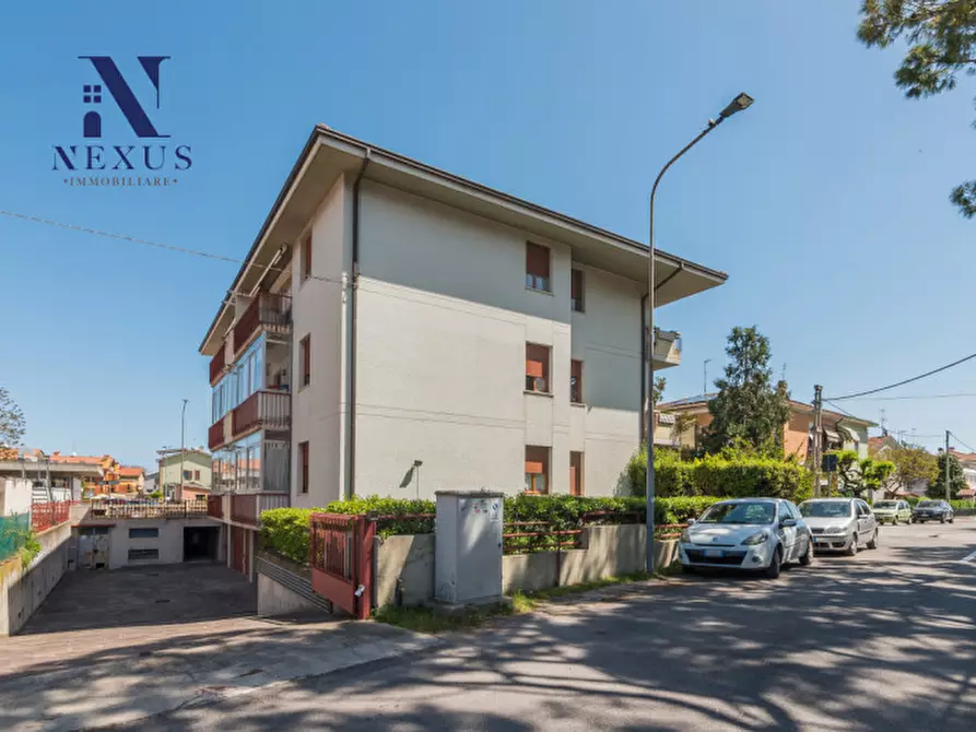 Immagine 42 di Appartamento in vendita  a Fano