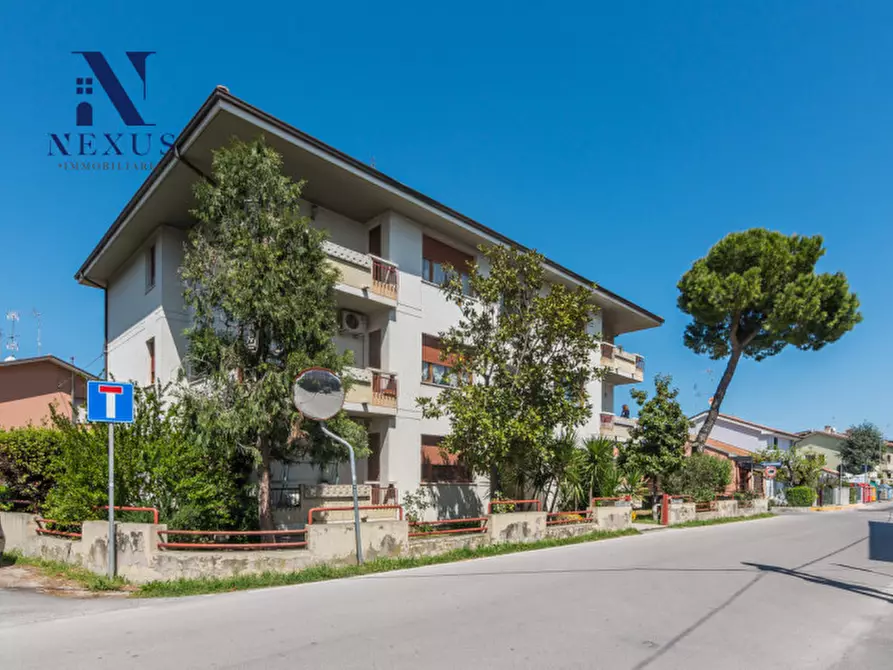 Immagine 43 di Appartamento in vendita  a Fano