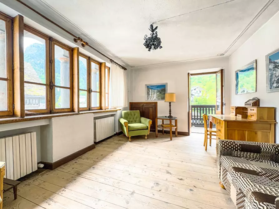 Immagine 2 di Villetta a schiera in vendita  in via delle Grazie a Campertogno