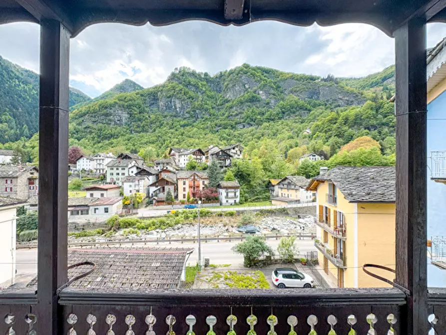 Immagine 7 di Villetta a schiera in vendita  in via delle Grazie a Campertogno