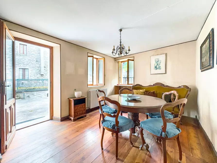 Immagine 10 di Villetta a schiera in vendita  in via delle Grazie a Campertogno