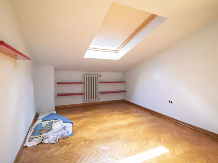 Immagine 10 di Casa indipendente in vendita  in CHIESANUOVA a Prato