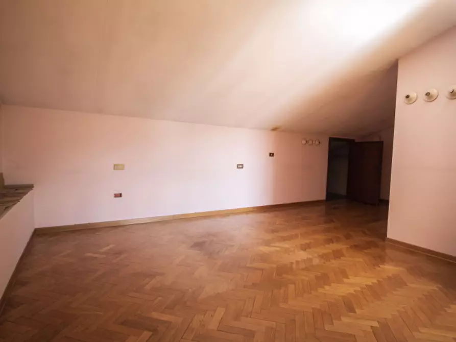 Immagine 40 di Casa indipendente in vendita  in CHIESANUOVA a Prato