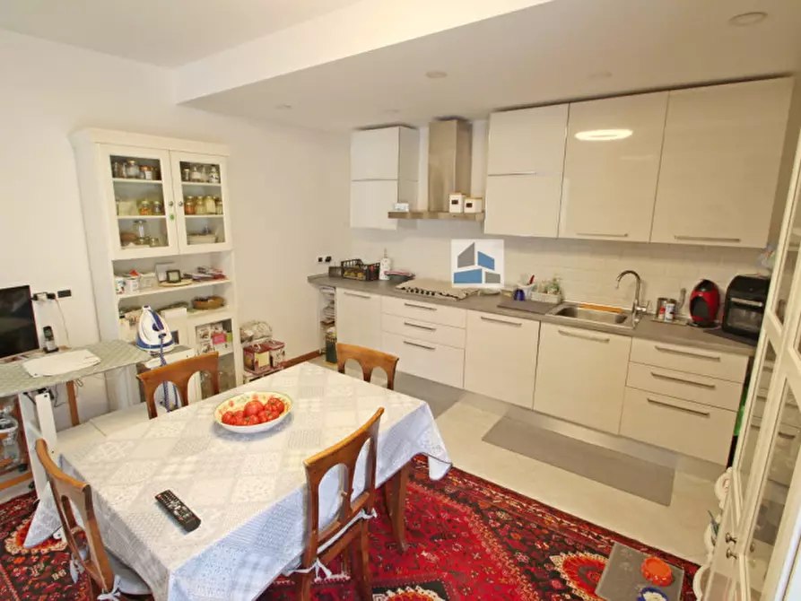 Immagine 3 di Casa bifamiliare in vendita  in Via Luigi Einaudi a Santa Maria Di Sala