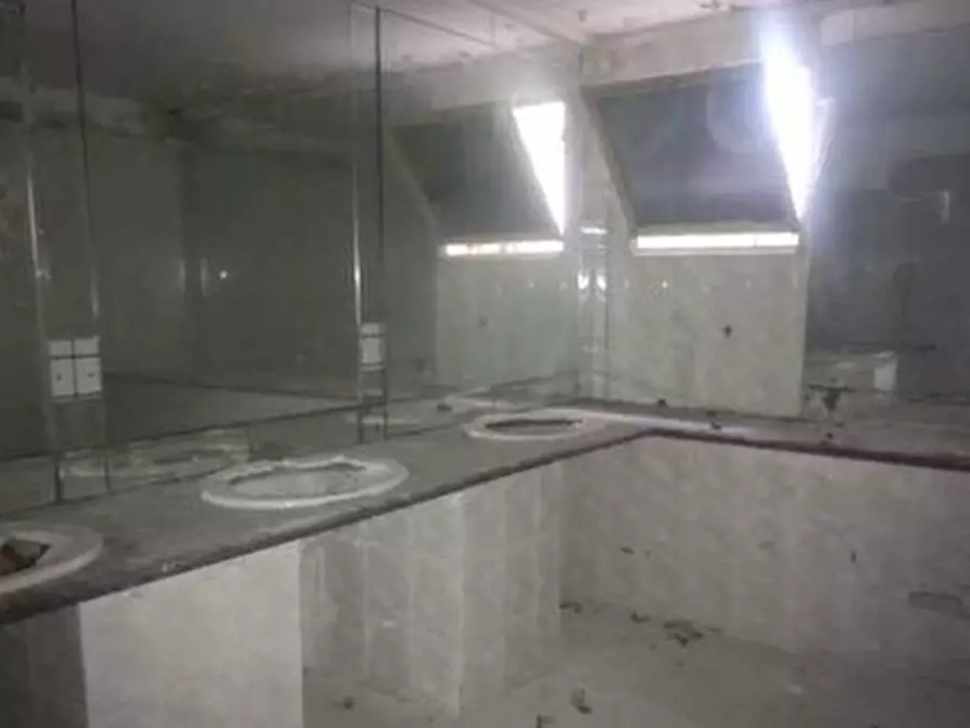 Immagine 10 di Attività commerciale in vendita  in Via Monte Porgait, 2 a Vajont