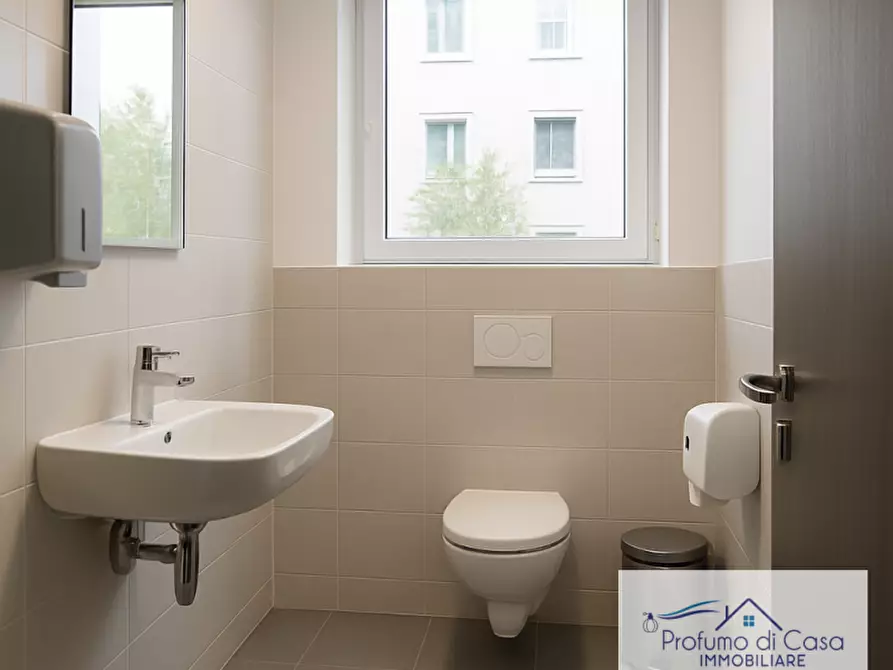 Immagine 3 di Ufficio in vendita  in Via Lago Fimon a Padova