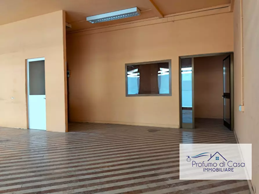 Immagine 1 di Negozio in vendita  in borgo san giovanni a Chioggia