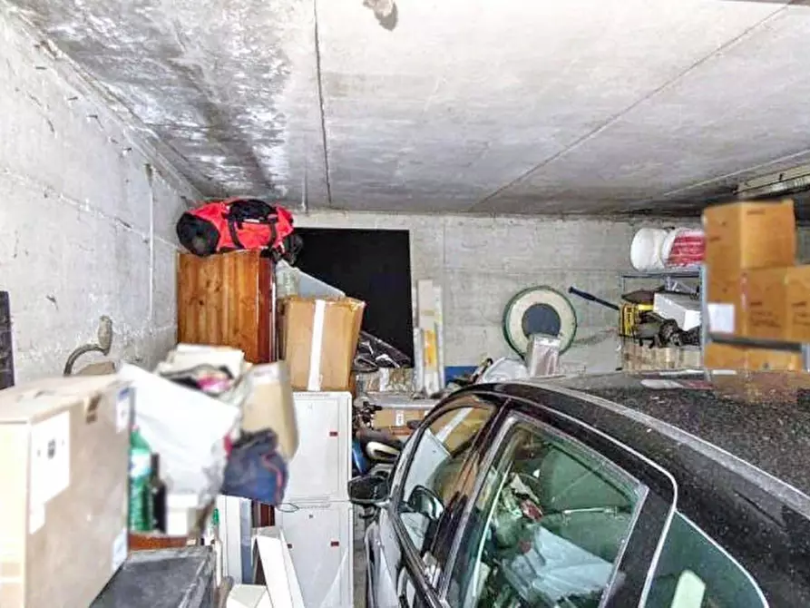 Immagine 3 di Posto auto in vendita  in Via Vietnam, 31, 06083 Bastia Umbra PG, Italia a Bastia Umbra