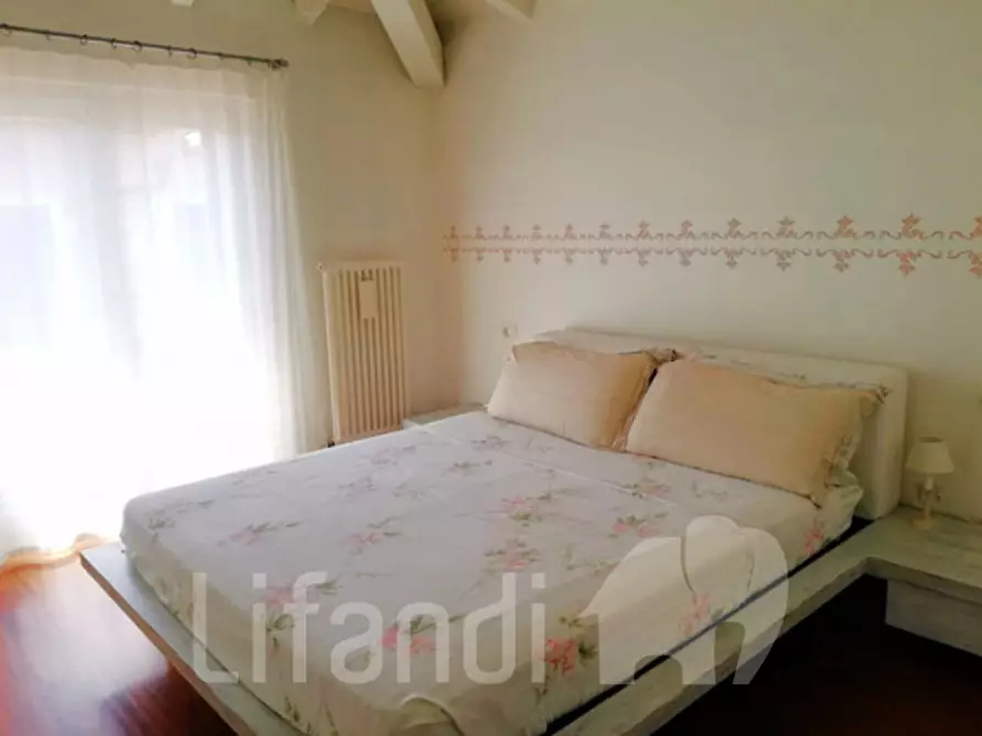 Immagine 13 di Appartamento in vendita  a Torri Del Benaco